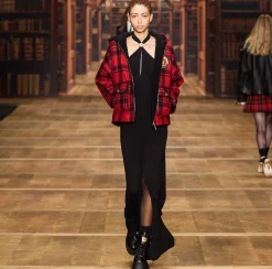 Capispalla|Elisabetta Franchi Giubbotto in lana tartan imbottito con cappuccio e patch ricamato RedPassion/Nero