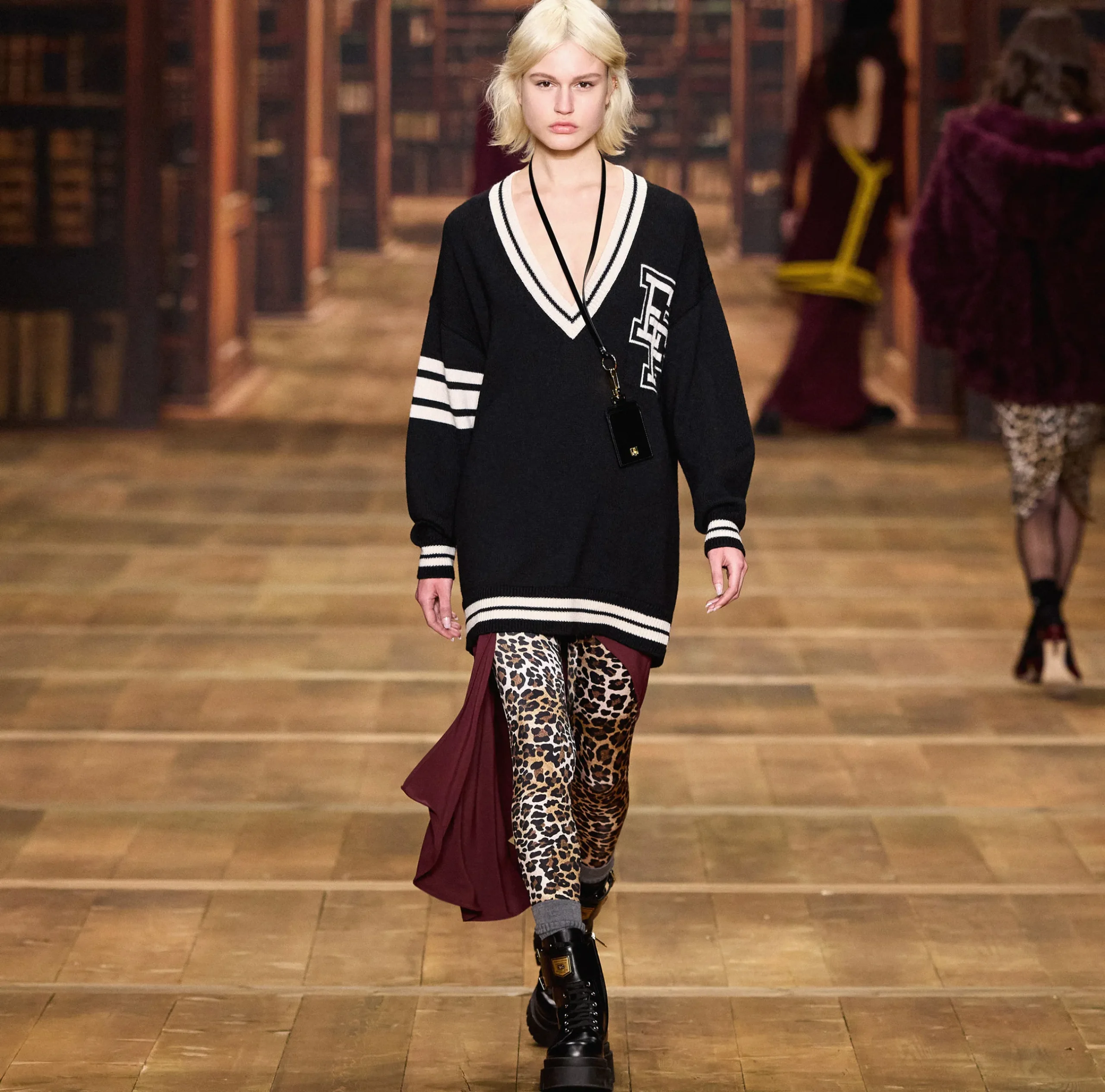 Abiti In Maglia|Mini Abiti|Elisabetta Franchi Miniabito in lana tipo college Nero/Burro