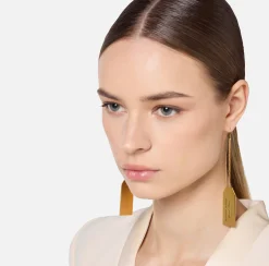 Bijoux|Elisabetta Franchi Orecchini pendenti in metallo con placca logo rettangolare OroGiallo
