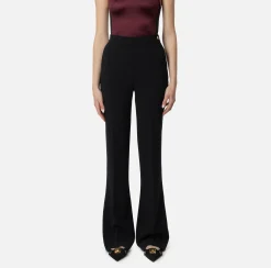 Tailleur|Pantaloni E Shorts|Elisabetta Franchi Pantalone dritto in crêpe stretch con rivetto logo Nero