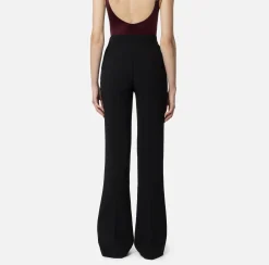 Tailleur|Pantaloni E Shorts|Elisabetta Franchi Pantalone dritto in crêpe stretch con rivetto logo Nero