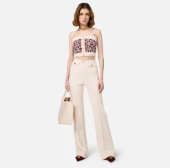 Tailleur|Pantaloni E Shorts|Elisabetta Franchi Pantalone palazzo in crêpe stretch con rivetto logo Burro