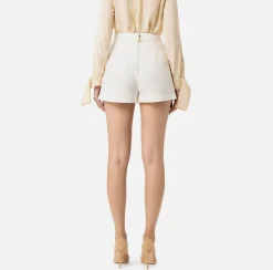 Pantaloni E Shorts|Elisabetta Franchi Short in tweed laminato con accessorio logo Avorio