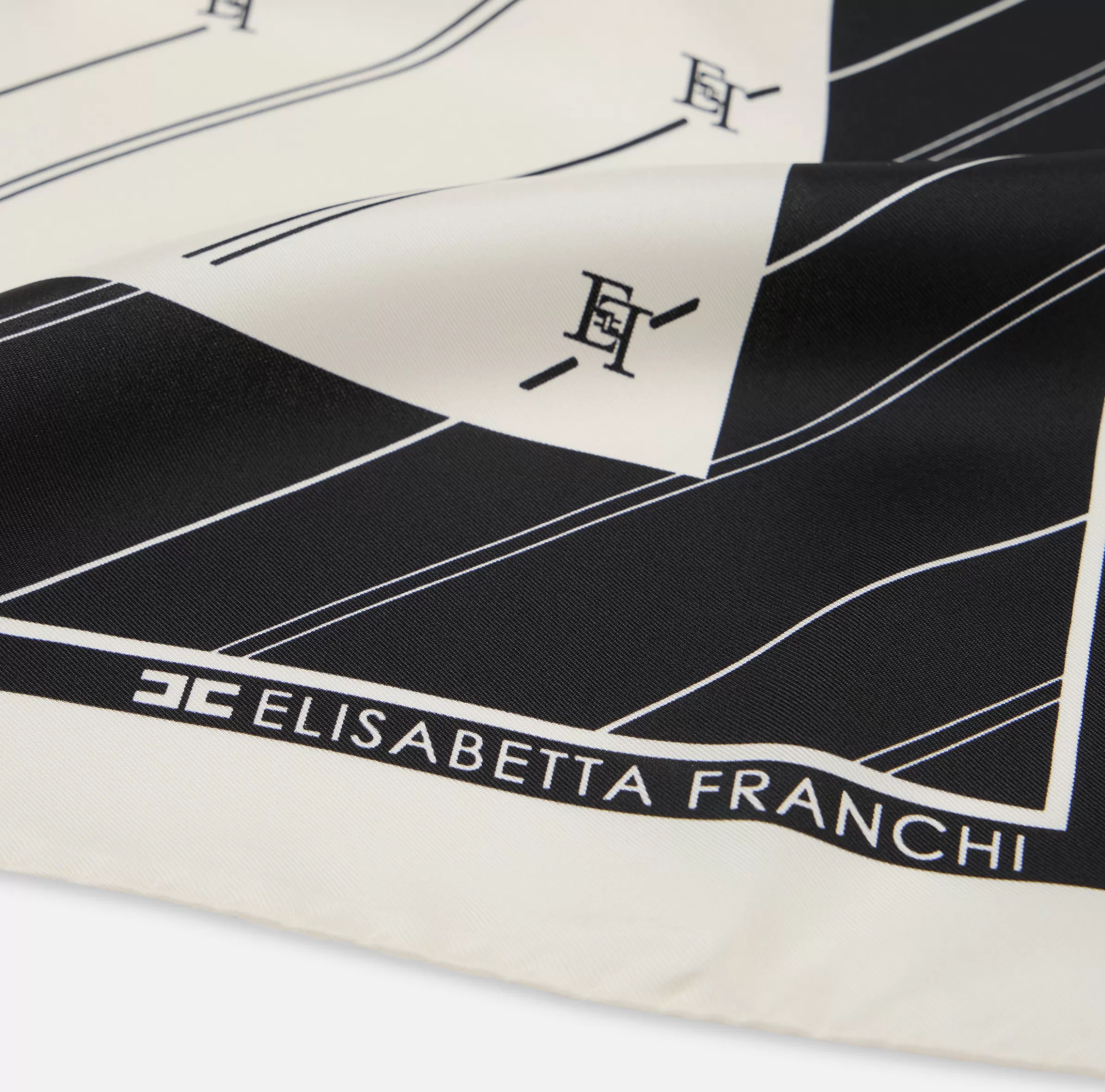 Elisabetta Franchi Sciarpe^Foulard in seta con pattern righe diagonali e logo Burro/Nero