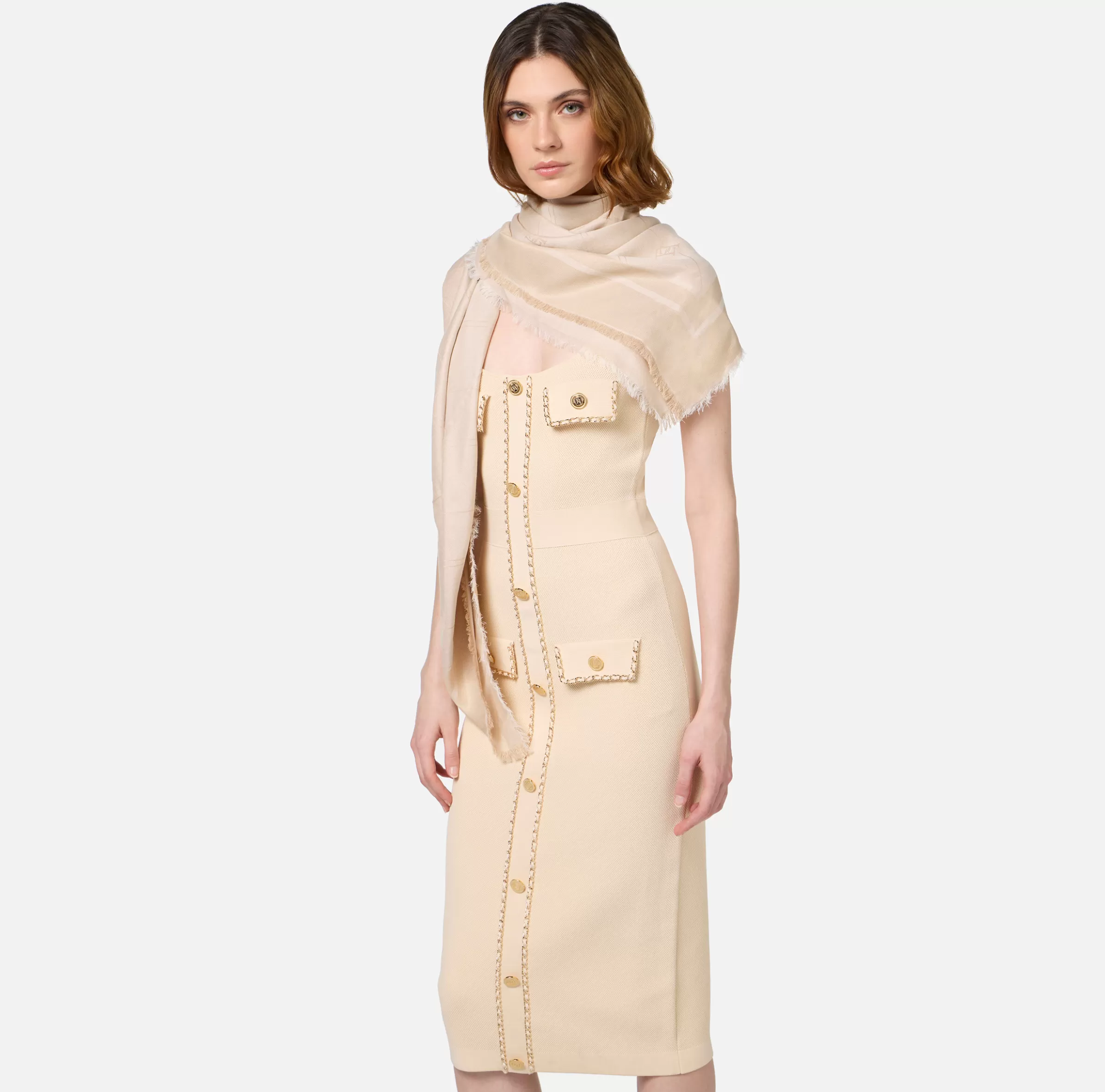 Elisabetta Franchi Sciarpe^Pashmina in jacquard lurex con pattern righe diagonali e logo Crema