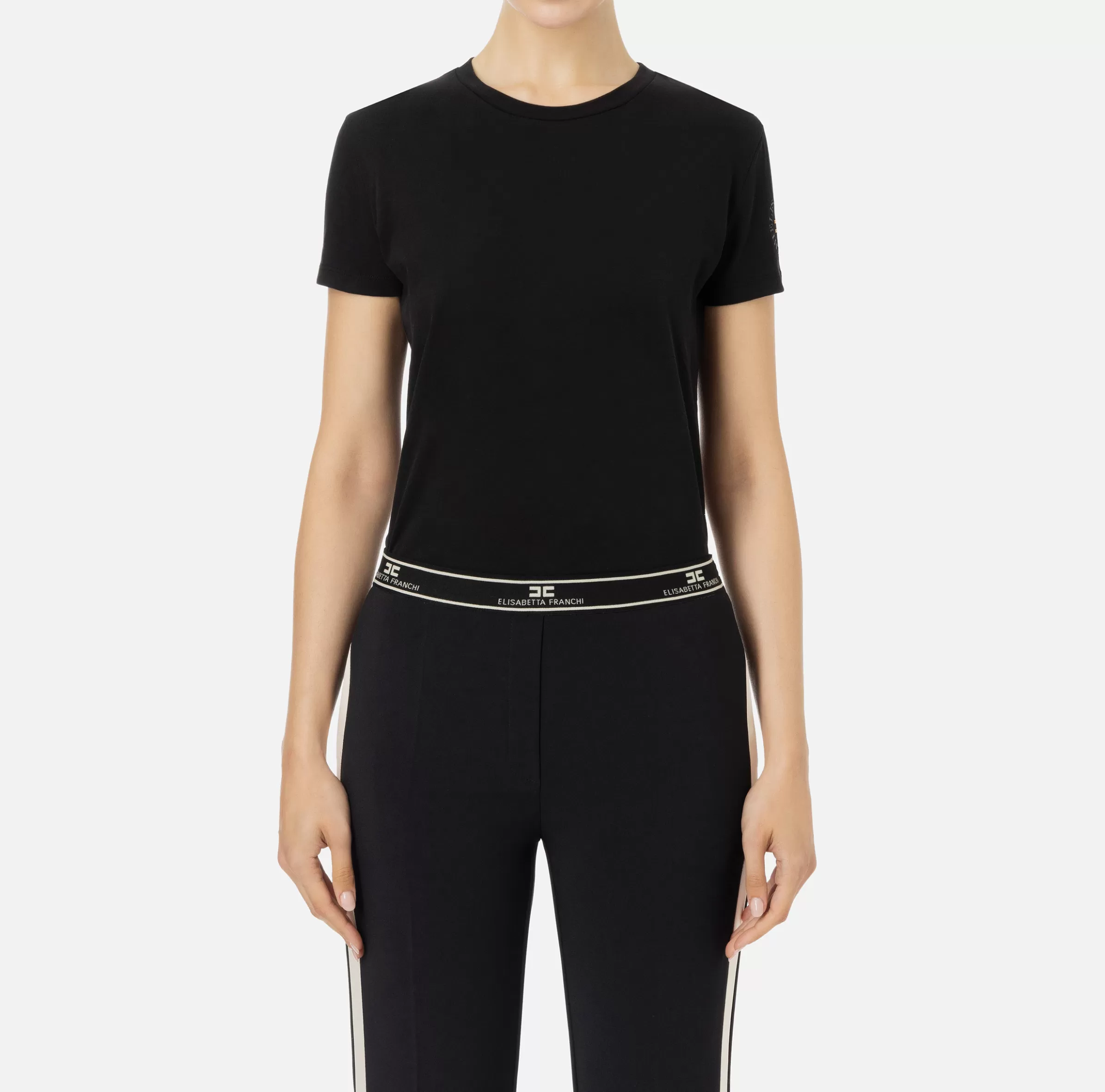 Elisabetta Franchi Top, T-Shirt & Body^T-shirt in jersey con ricamo logo Nero